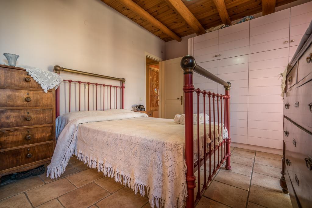 Bratis Holiday Home Kallithea  외부 사진