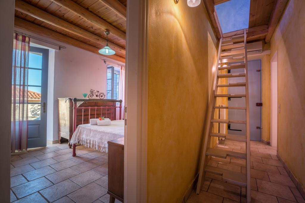 Bratis Holiday Home Kallithea  외부 사진