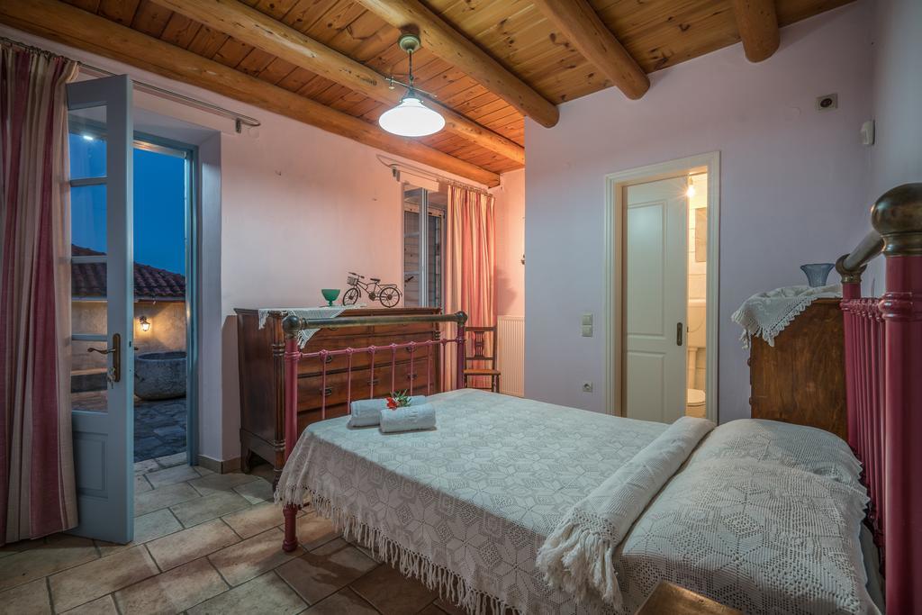 Bratis Holiday Home Kallithea  외부 사진