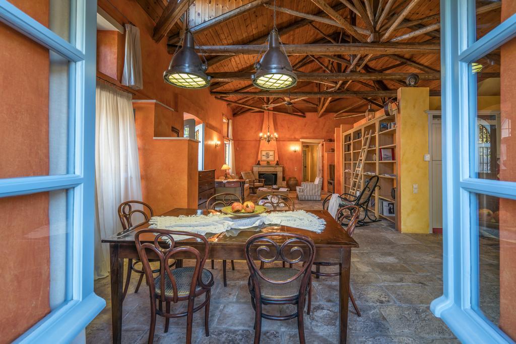 Bratis Holiday Home Kallithea  외부 사진