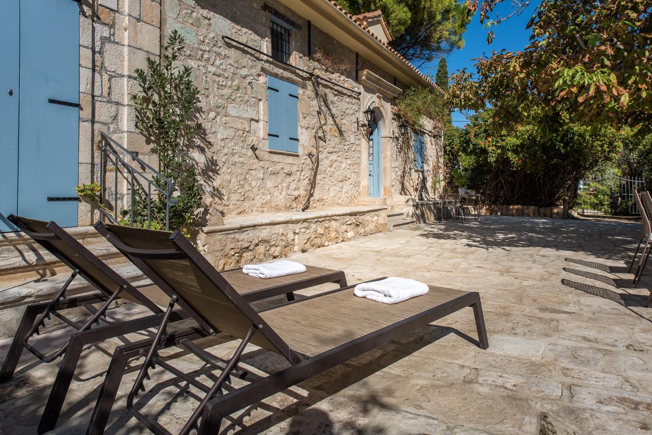 Bratis Holiday Home Kallithea  외부 사진