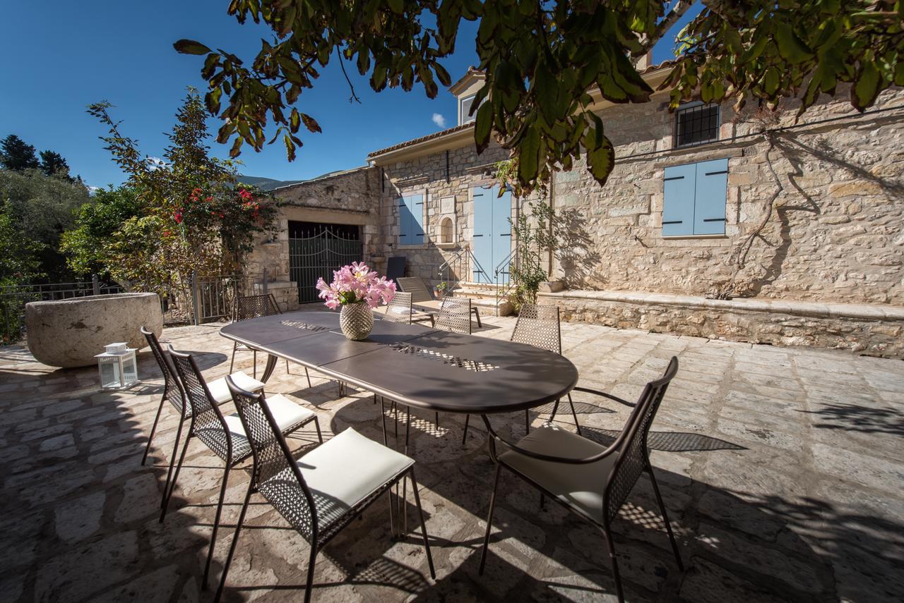 Bratis Holiday Home Kallithea  외부 사진